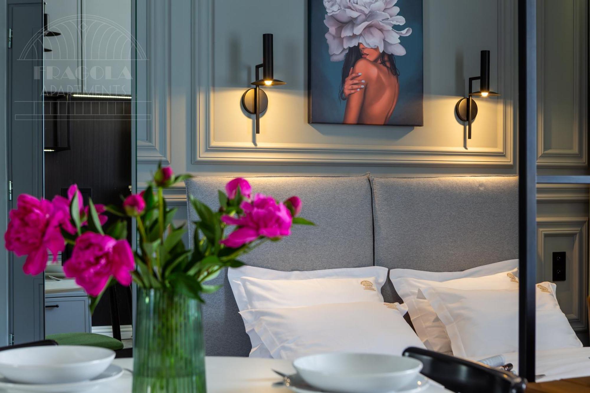 Feminine Studio Fragola Apartments Krakow Bagian luar foto